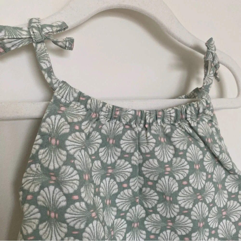 OshKosh B’gosh toddler tropical print green tank top